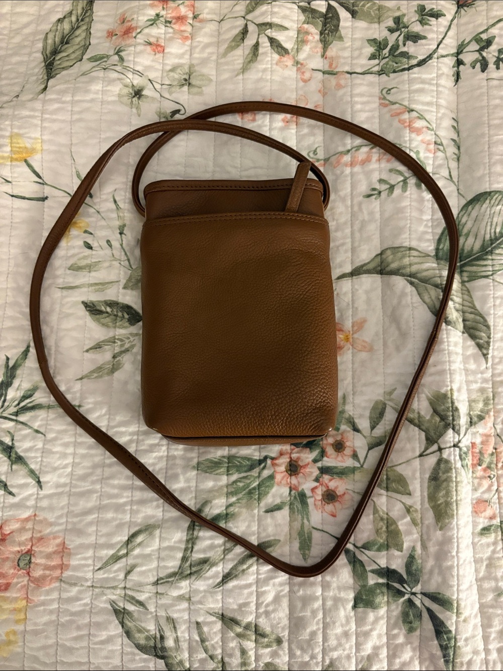 Slim Crossbody Leather Bag in Warm Tan